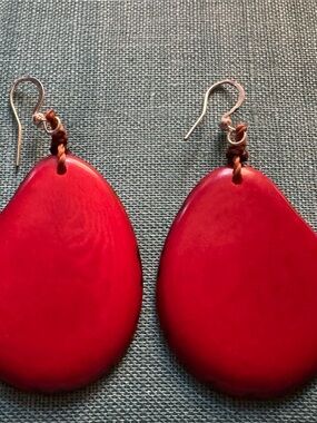Red Teardrop Dangle Earrings - Brand Unspecified
